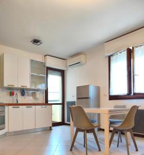 L'Angolo di Sissi - Arcoveggio Apartment - 6