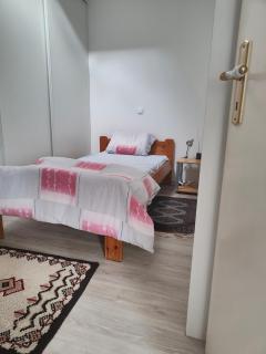 Komplette Wohnung, ruhig gelegen - 9