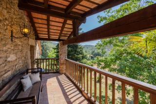 Garrotxa Nature House by Fidalsa - 4