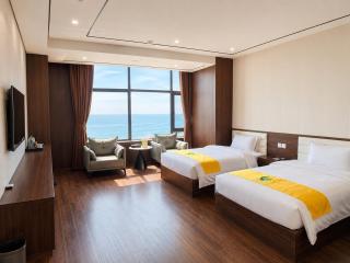 Long Hotel - 1