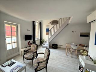 Elegant and cozy 2 bedrooms appartement with private parking - 9