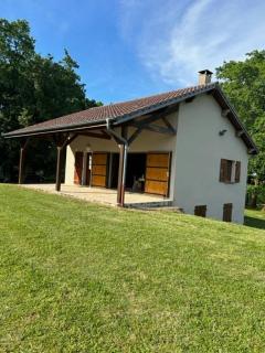Charming quiet house with private pond - 5