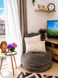 Compact Studio with Sunset View - sleeps 3 - 2