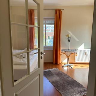 Aufwachen mit Ausblick, Apartment in Oldenburg, 2 Balkone & Parkplatz, Nähe zu Klinikum & EWE - 4