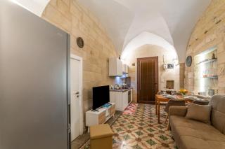 NonnAnna Apartment In Martano Historic Centre - Happy Rentals - 3