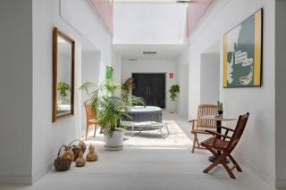 Brothers House - 5