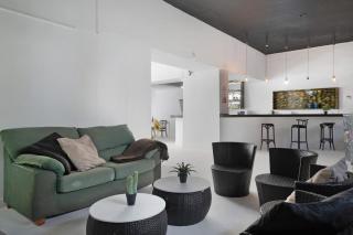 Brothers House - 2