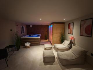 Villa Lana Luxury Pool & Indoor Wellness - 1