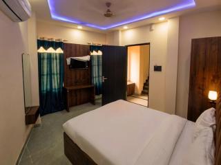 HOTEL Pawan kunj stay & food - 7
