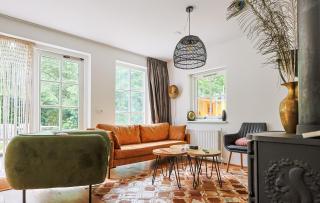 Luxury Private Home in Quiet Area - 7
