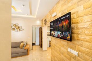 Well-Located Spacious Apart in Hay Salam - 1
