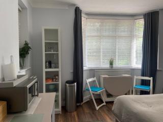 Spacious Double Studio-style room - 4