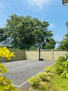 Modern 2BR Apartment at The Palace, Yakkala - 8