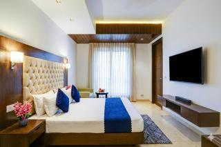 Hotel Metropolis 2 Min Walk From Ramakrishna Metro Station - 3