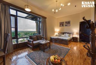 StayVista at Lakeside Panorama with Lawn & Wi-Fi - 2