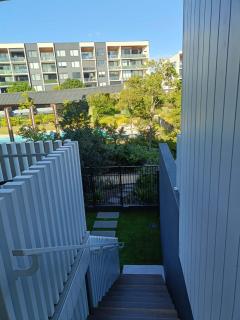 Guest Bedroom Airport & CBD Access - 3