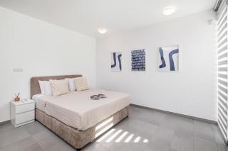 Akamé Luxury Beach Villa by Nomads - Private Pool & Jacuzzi - 1