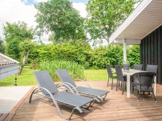 6 person holiday home in Hadsund - Haslevgårde - 7