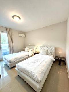 The Residence - 5