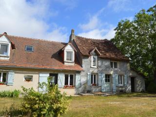 Charmante Longère avec Terrasse et Piscine Chauffée, proche châteaux et zoo, en pleine nature - FR-1-591-240 - 7