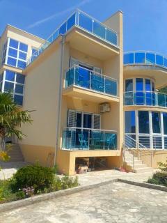 Guest House Sunny Villa - 0
