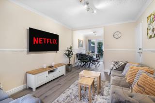 Tipton 3BR Home – Netflix Wi-Fi Driveway - 0