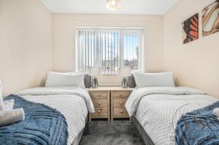 Tipton 3BR Home – Netflix Wi-Fi Driveway - 4