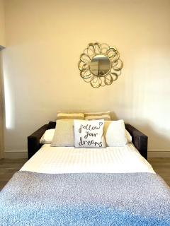 Apartment in the heart of Cheltenham/ Parking - 7