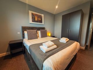 NEWCASTLE Quayside Penthouse with VIEWS 2 Bed Apt - 5