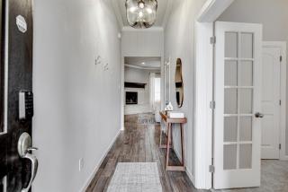 Your Home Away from Home Beautiful Retreat! - 2