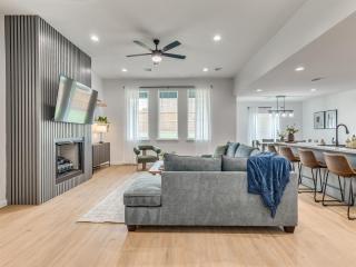 Modern Tulsa New Build Downtown & Cherokee - 2