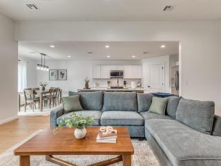 Modern Tulsa New Build Downtown & Cherokee - 1