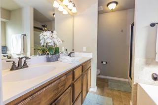 Spacious Edmond Home with Media Room and Fenced Yard - 5