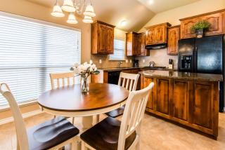 Spacious Family Home with Dedicated Office - 7