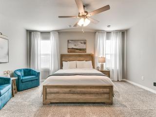 Welcoming Welling A Family-Friendly Gated Getaway - 7