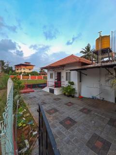 Benny's Abode by UrbanEase Properties - 5