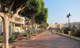 2 BR, Terrace & Side sea Views, 3 Min to Beach - 3