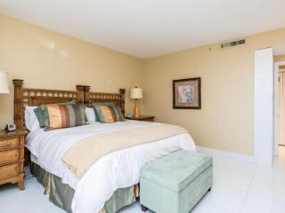 Two Bedroom Corner Condo with Three Private Terraces - 1