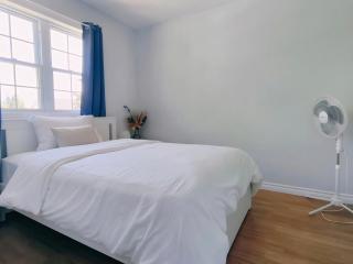 Yuan's Cozy 4BR House in Charlottetown - 3