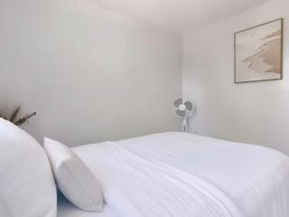 Yuan's Cozy 4BR House in Charlottetown - 4