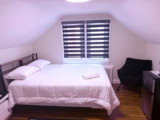 "The Neat Suite" Pristine & Cozy Rooms in Boston - 6