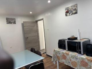 3 Bedrooms budget appartement - 4