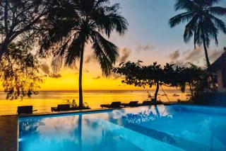 Mnana Beach Bungalows - 9