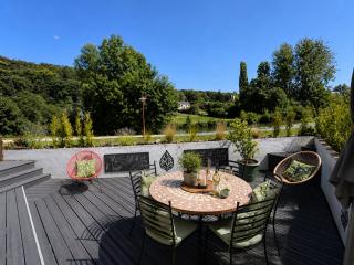 Quai du Val is a Charming Pet and Family Friendly Riverside Gite in Lehon close to Dinan Sleeps 7 - 0