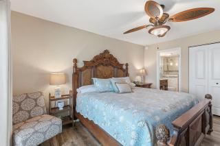 516 - Newly Updated Oceanfront 2 Bedroom - 2