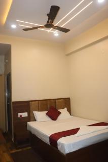 The Login Hotel - 5