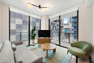 The Crosby 509 Luxury 2 bedroom - 9