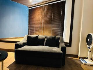 Gold Crest Mall Executive Serviced Apartments DHA Phase 4 - LMY Stays Lahore - 2