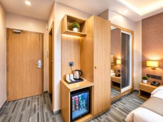 SKS Beach Hotel & Spa - Sea Beach Front - Rooftop Swimming Pool - With Complimentary Breakfast - 3