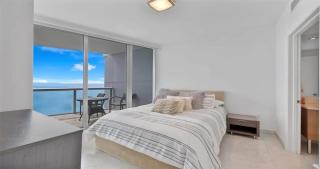 Coral Reverie Suite - 3